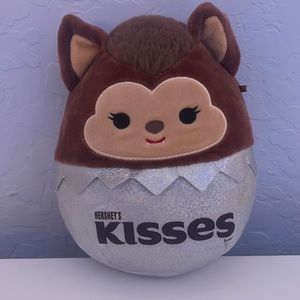 Limited edition Hershey’s kisses squishmallow Wade the ware wolf 8”